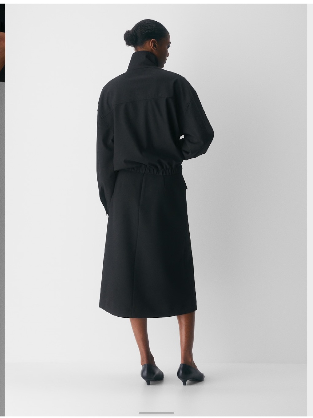 New Babaton
Datum Skirt, 10 - Picture 4 of 7